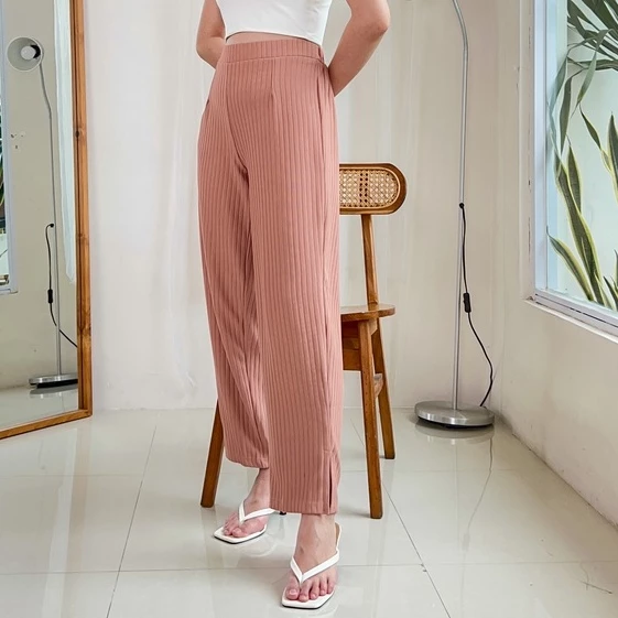 Koleksi Yori Pants dari Severli.co